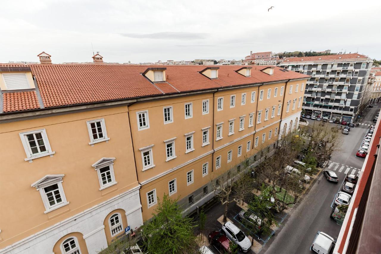 Appartamento Slataper - Ampio E Con Vista Trieszt Kültér fotó